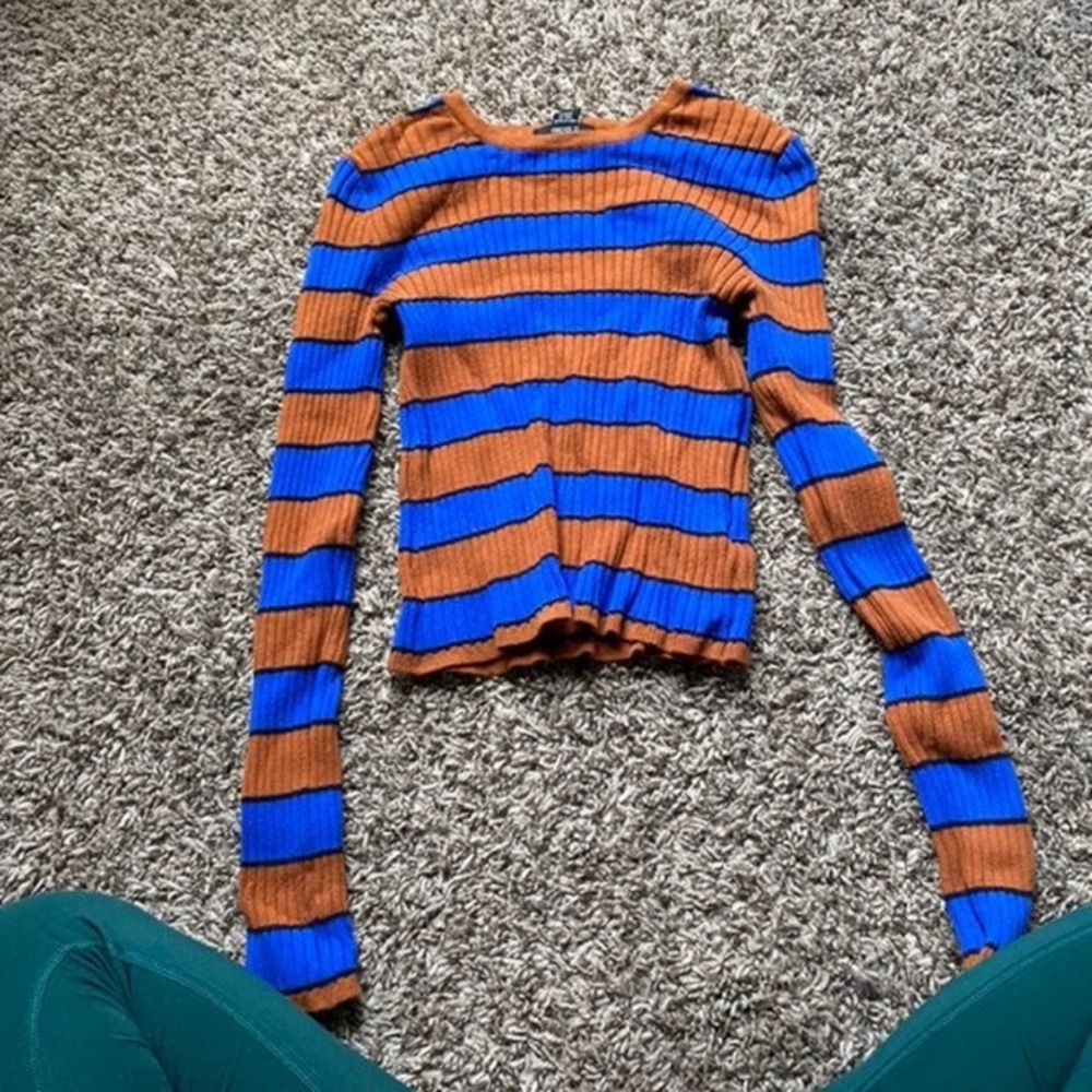 Cropped sweater - Picture 3 of 3